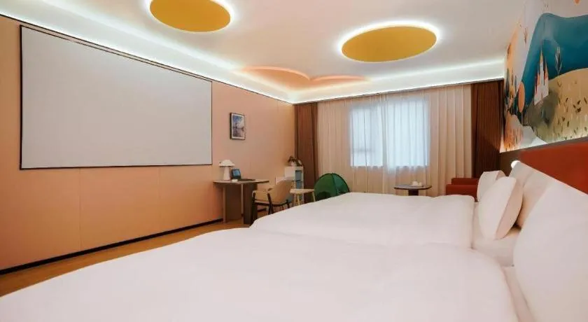 Bed in Quanzhou Binhai Hotel