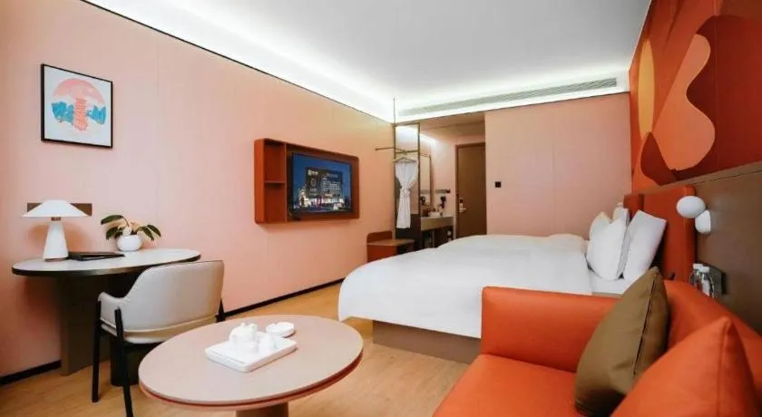 Bed in Quanzhou Binhai Hotel