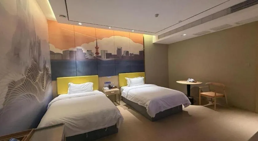 Bed in Quanzhou Binhai Hotel