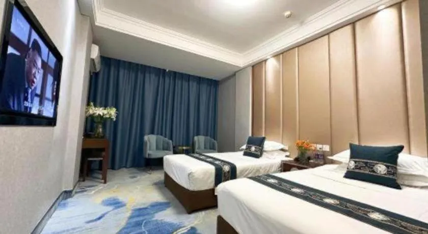 Bed in Dunhuang Dunhe Hotel