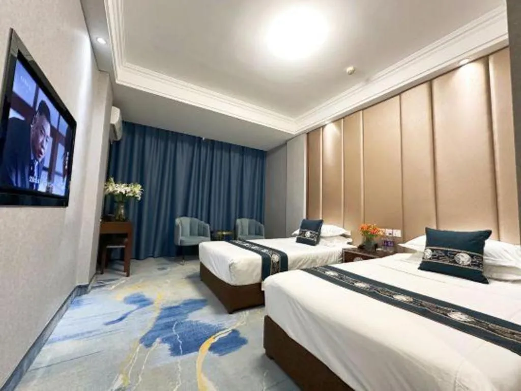 Bed in Dunhuang Dunhe Hotel