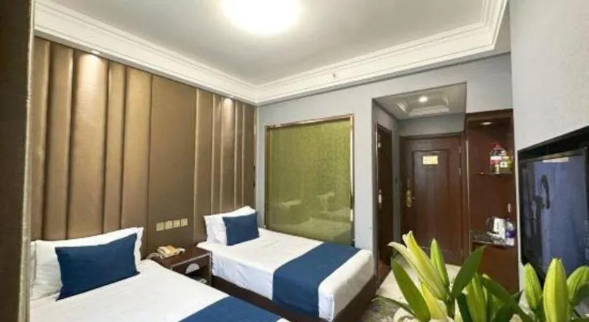 Bed in Dunhuang Dunhe Hotel