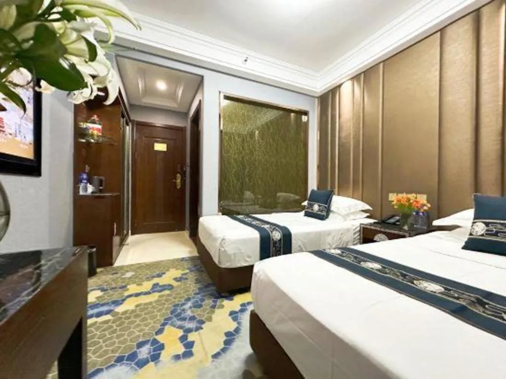 Bed in Dunhuang Dunhe Hotel