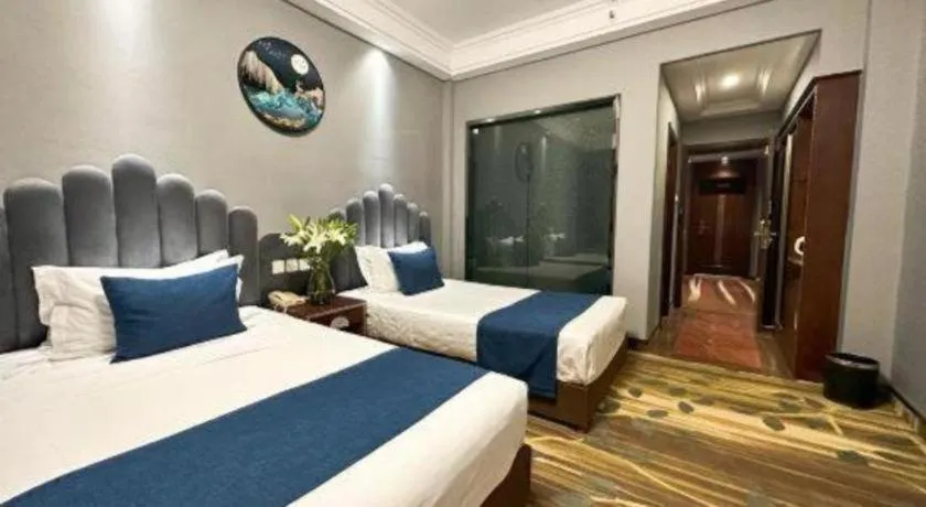 Bed in Dunhuang Dunhe Hotel
