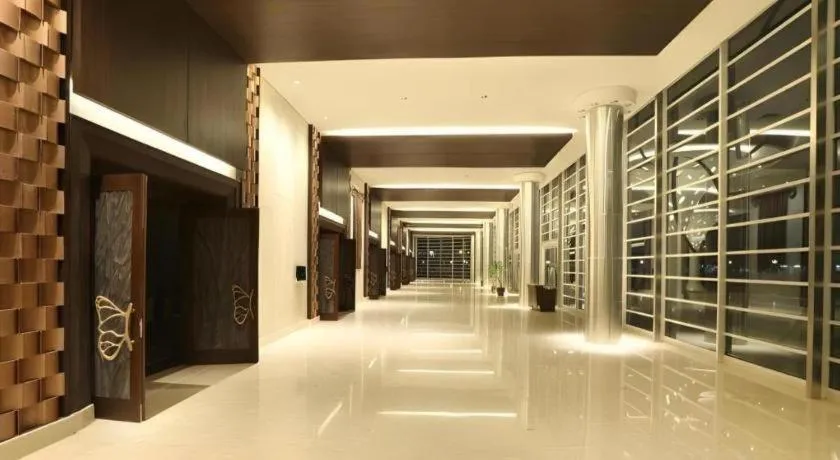 Hotel Santika Premiere Kota Harapan Indah