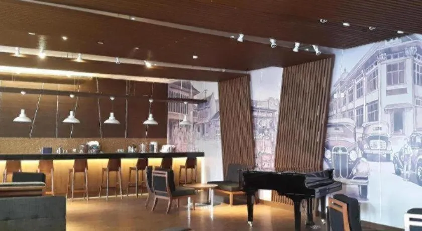 Hotel Santika Premiere Kota Harapan Indah