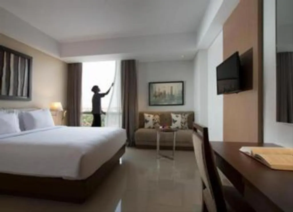 Bed in Hotel Santika Premiere Kota Harapan Indah