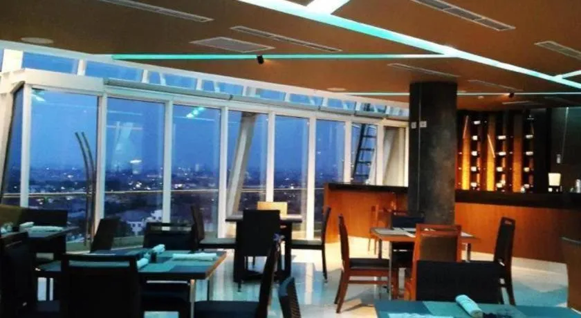 Hotel Santika Premiere Kota Harapan Indah