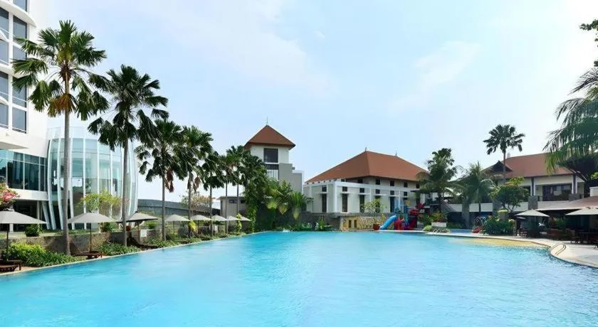 Hotel Santika Premiere Kota Harapan Indah