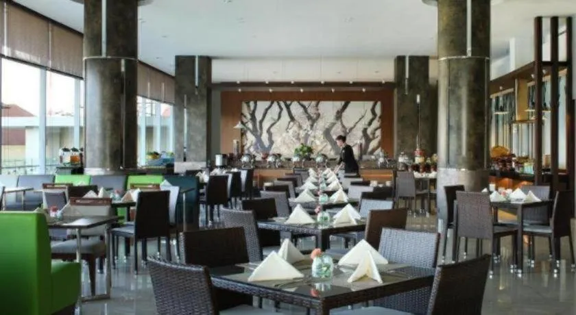 Hotel Santika Premiere Kota Harapan Indah