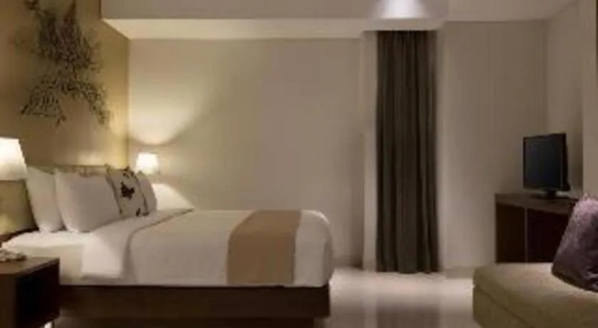 Bed in Hotel Santika Premiere Kota Harapan Indah