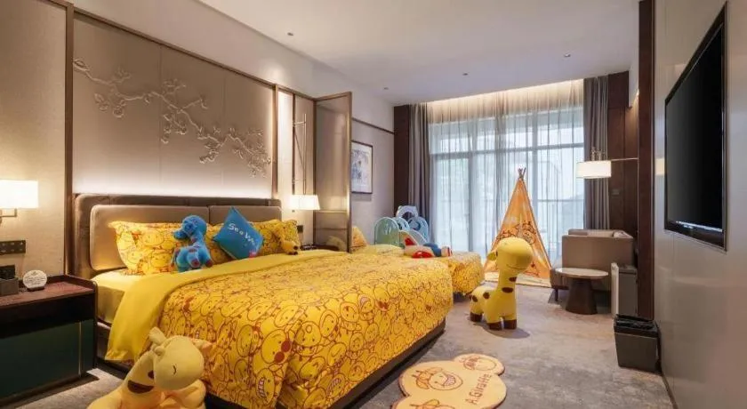 Bed in Dongguan Yingbin Hotel