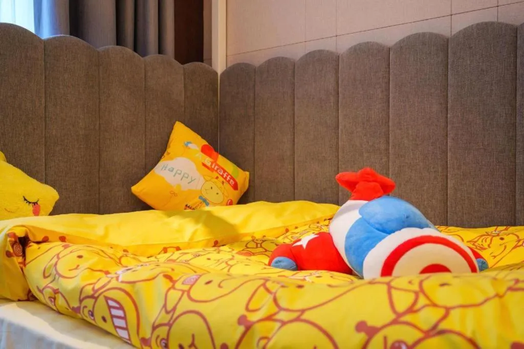 Bed in Dongguan Yingbin Hotel