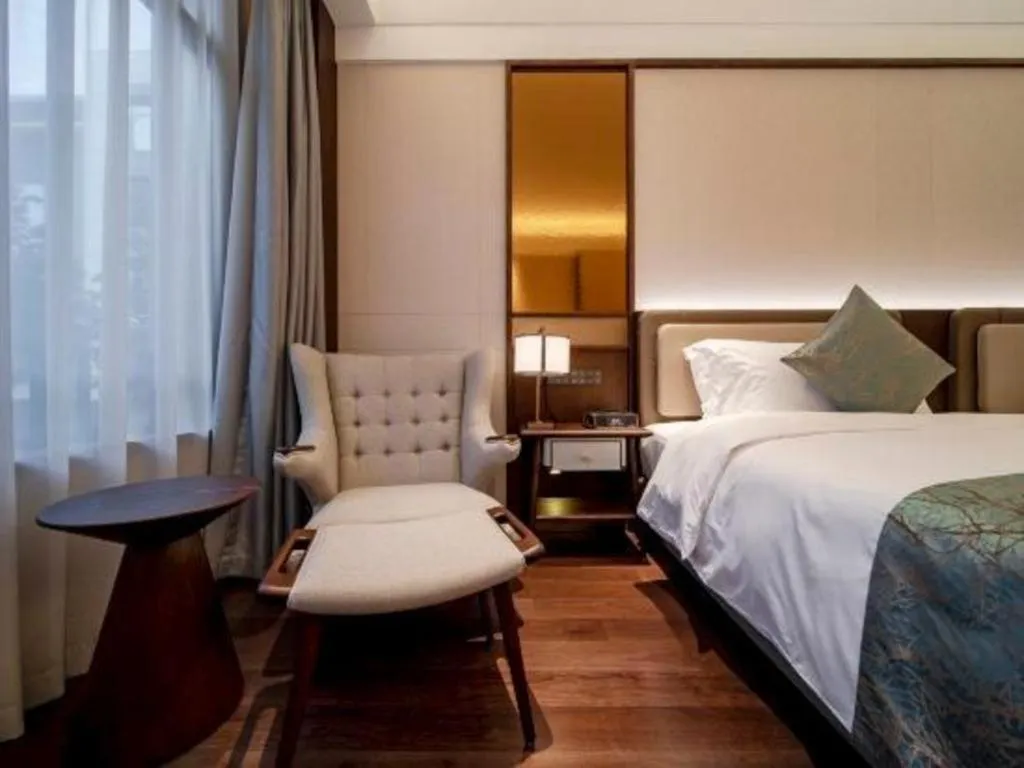 Bed in Dongguan Yingbin Hotel