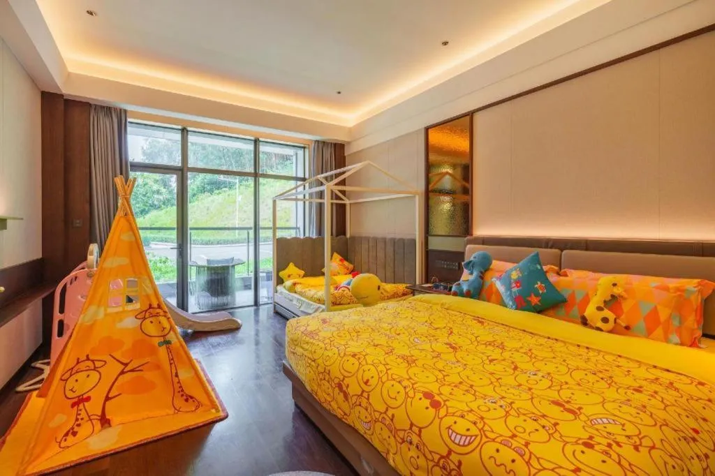 Bed in Dongguan Yingbin Hotel