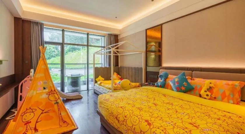 Bed in Dongguan Yingbin Hotel