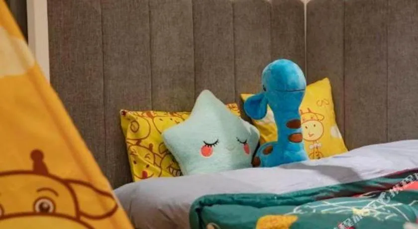 Bed in Dongguan Yingbin Hotel