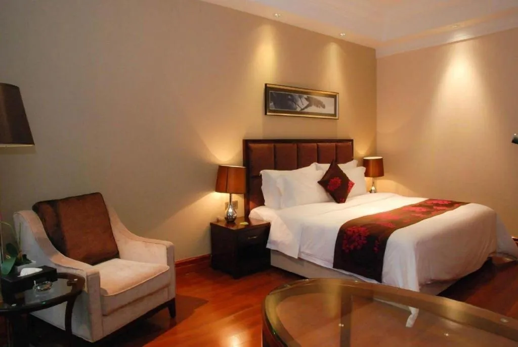 Bed in Dongguan Yingbin Hotel