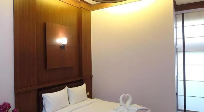 Bed in Chodkamol Place 57