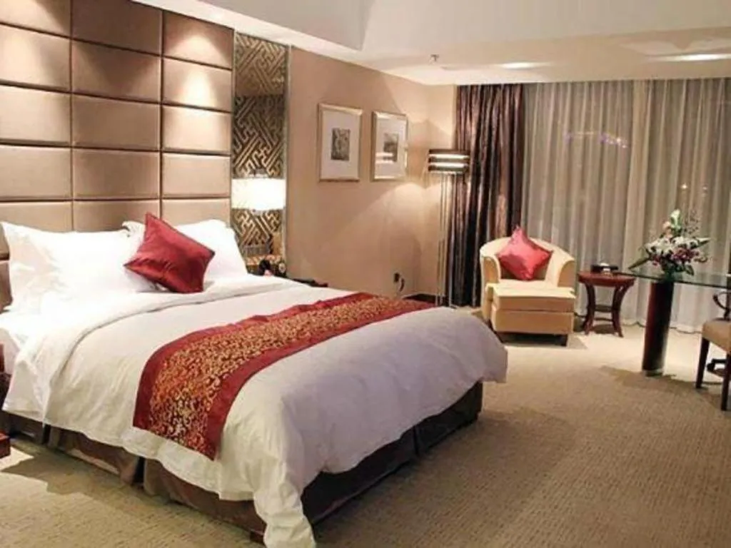 Bed in Blue Horizon International Hotel Gaomi