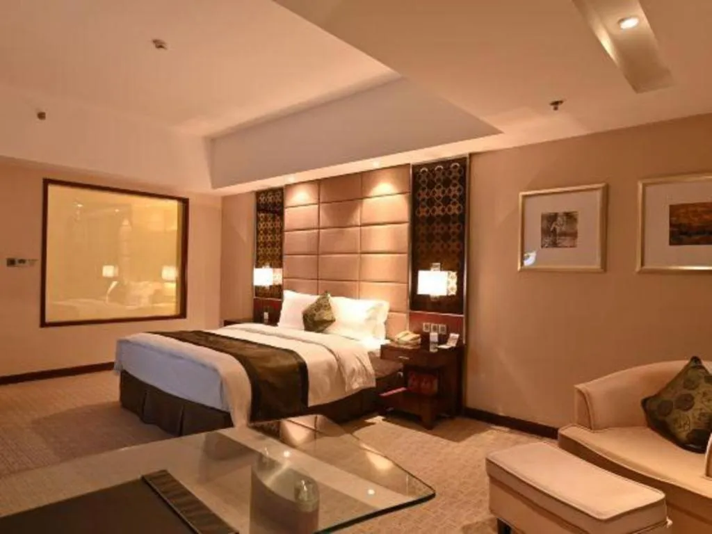 Bed in Blue Horizon International Hotel Gaomi