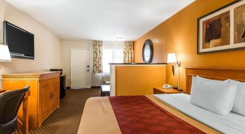 Bed in El Cajon San Diego East