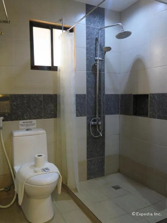 Rovic's Tourist Hotel