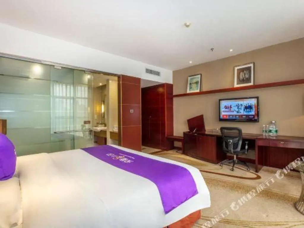 Bed in Quanzhou Jinjiang Hollyston Hotel