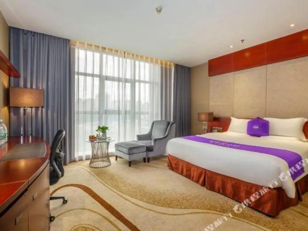 Bed in Quanzhou Jinjiang Hollyston Hotel