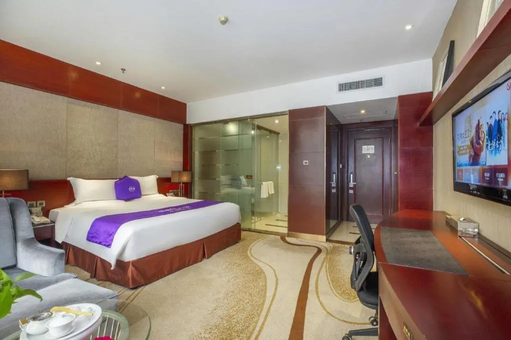 Bed in Quanzhou Jinjiang Hollyston Hotel