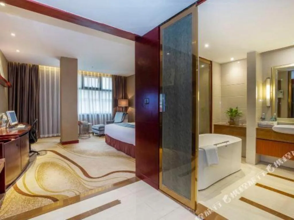 Bed in Quanzhou Jinjiang Hollyston Hotel