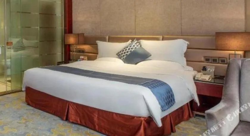 Bed in Quanzhou Jinjiang Hollyston Hotel