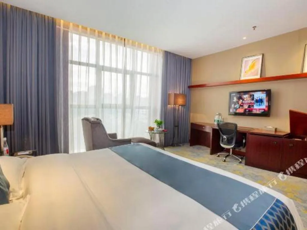 Bed in Quanzhou Jinjiang Hollyston Hotel