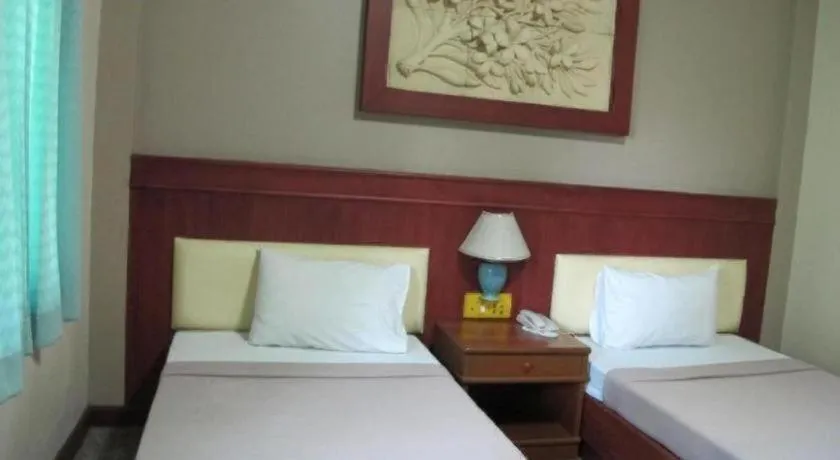 Bed in Picnic Sriracha Hotel