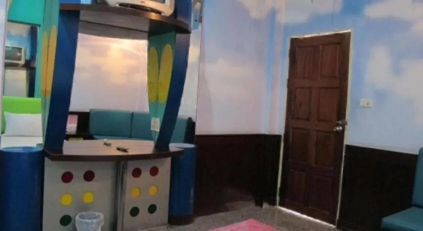 Picnic Sriracha Hotel