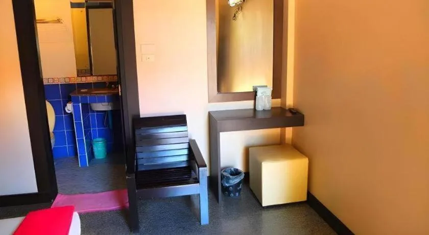 Picnic Sriracha Hotel