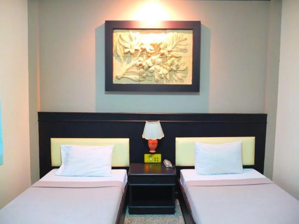 Bed in Picnic Sriracha Hotel