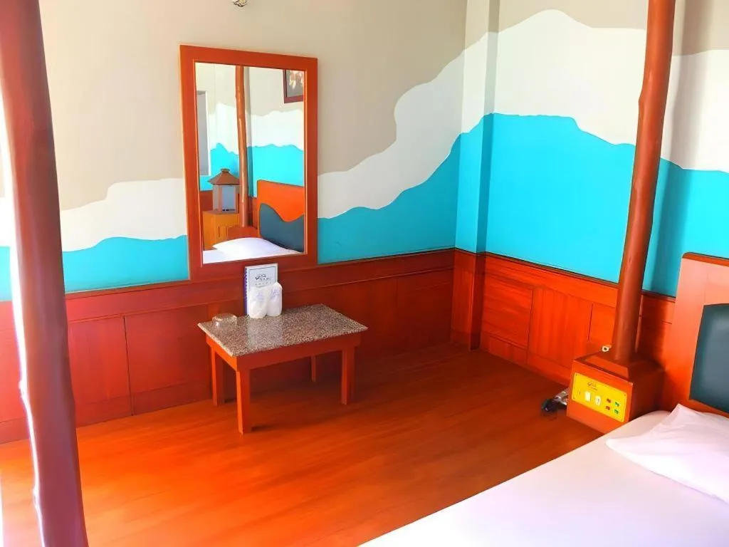 Bed in Picnic Sriracha Hotel