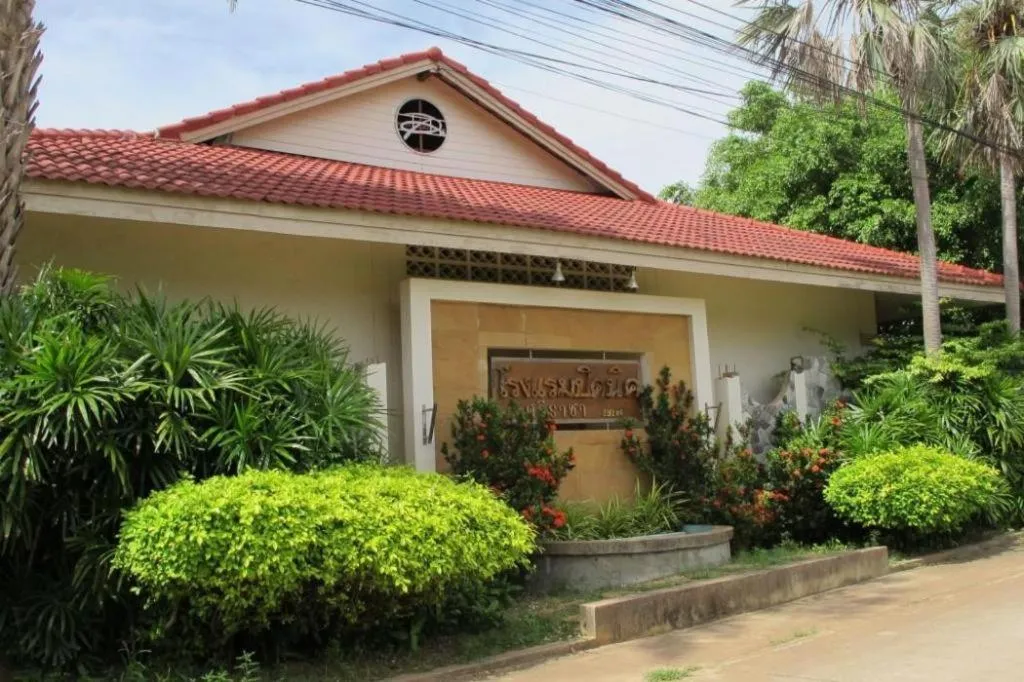 Picnic Sriracha Hotel