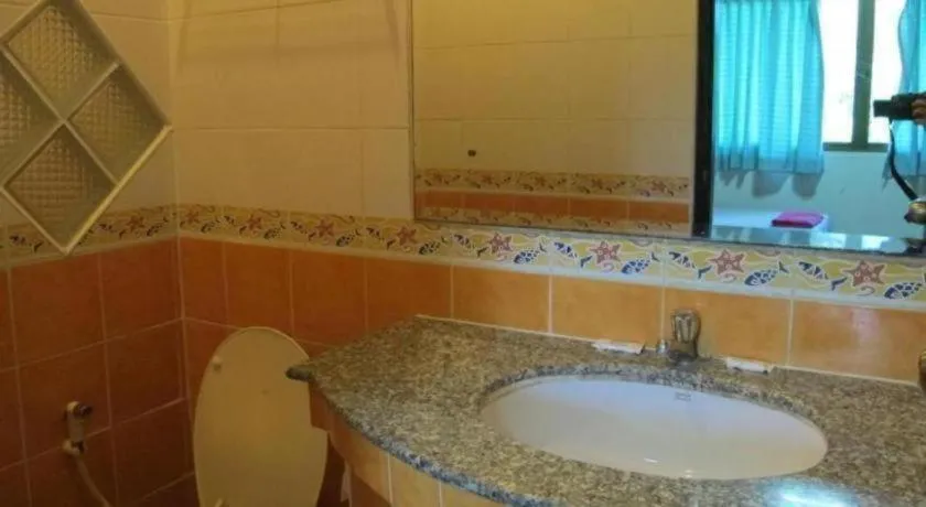 Picnic Sriracha Hotel