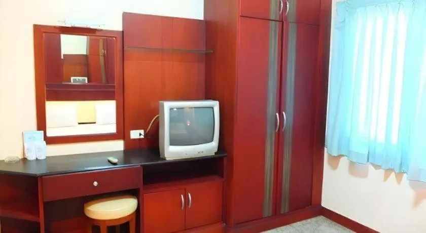 Picnic Sriracha Hotel