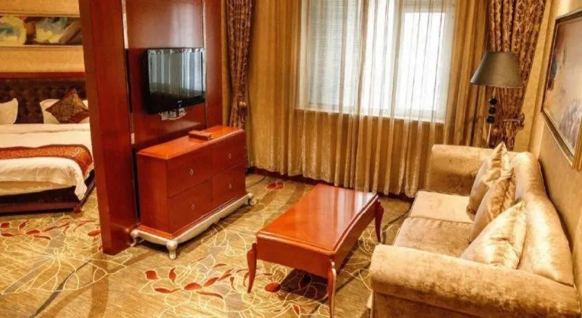 Bed in Metropark Hotel