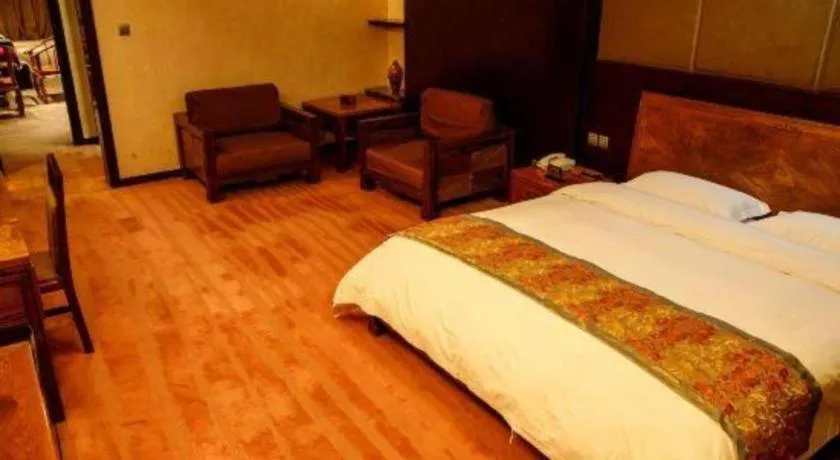 Bed in Metropark Hotel