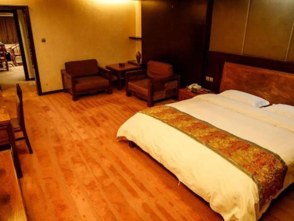 Bed in Metropark Hotel