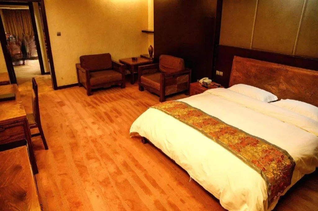 Bed in Metropark Hotel