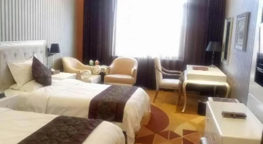 Bed in Metropark Hotel