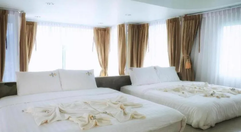 Bed in The Key Hotel