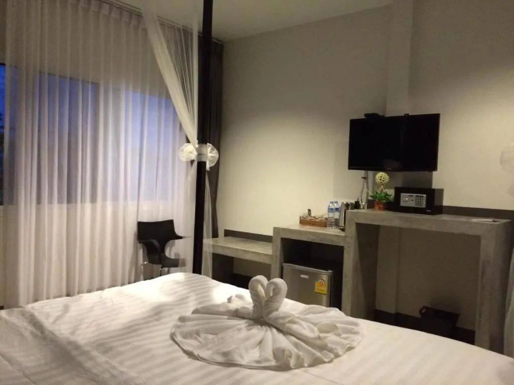 Bed in The Key Hotel