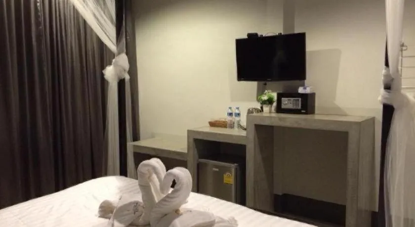 Bed in The Key Hotel