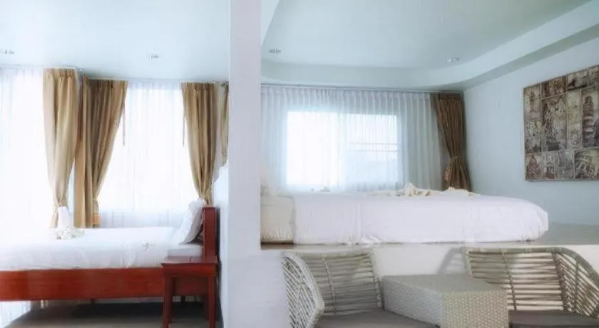 Bed in The Key Hotel